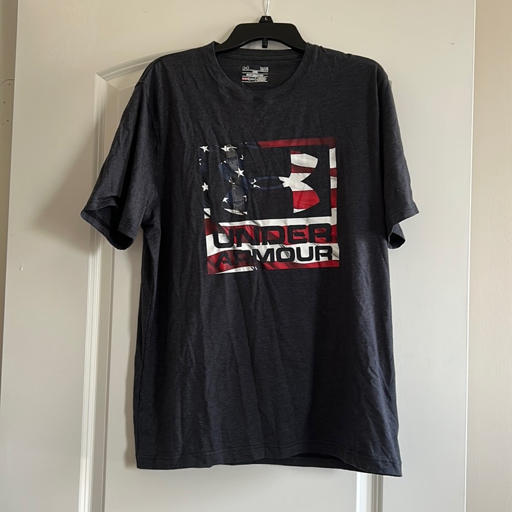 NWT Under Armour T-Shirt